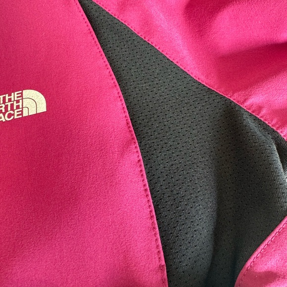 The North Face Women's Black and Pink Jacket Size S - Picture 4 of 6